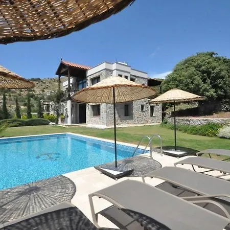 Villa Mugla Sleeps 10 With Pool Air Con And Wifi