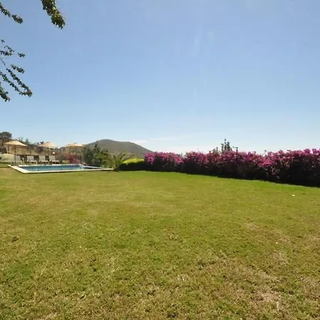 Mugla Sleeps 10 With Pool Air Con And Wifi *
